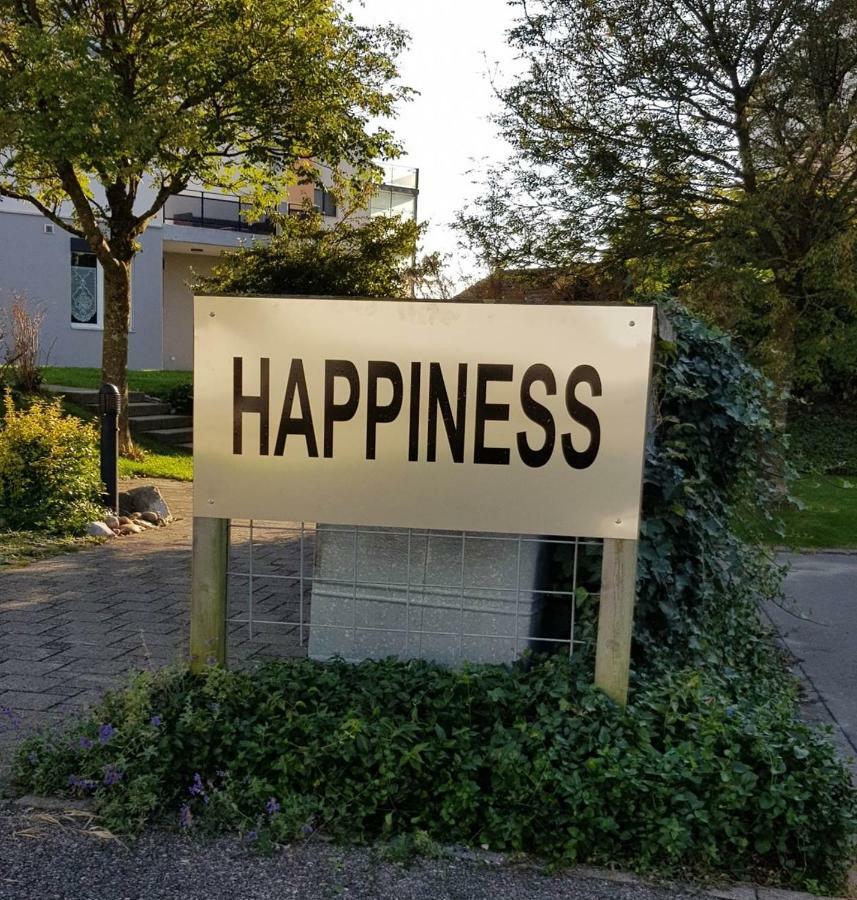 Happiness Hotell Sirnach Exteriör bild